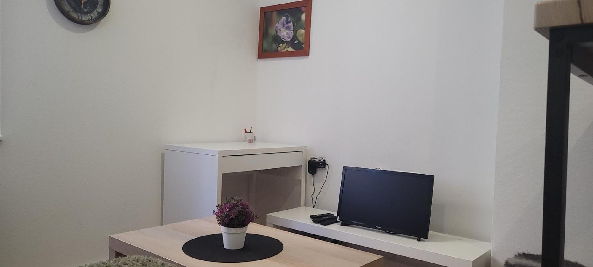 Studio Petit Battant Wifi Supercentre Tres Calme بُيزانكون المظهر الخارجي الصورة
